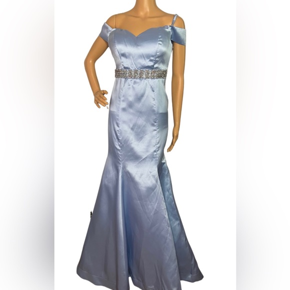 Ice Blue Off Shoulder Mermaid Homecoming Prom Dress - Picture 1 of 9